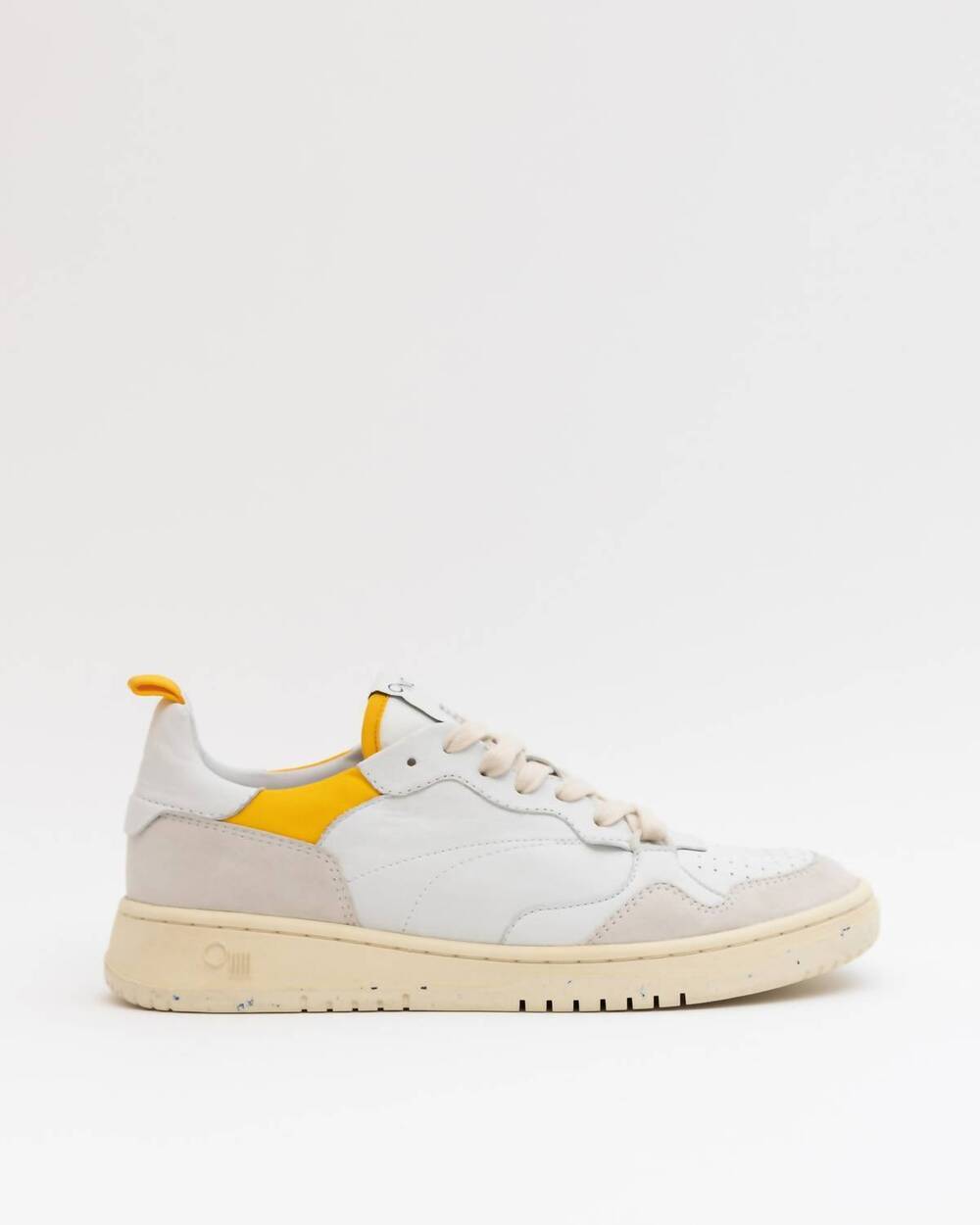 NEW ONCEPT men's phoenix courtside sneaker in white cloud